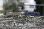QSP Knives Worker Folding Knife 3.5" N690 Satin Sheepsfoot Blade, Blue G10/Carbon Fiber Handles with Stainless Steel Bolsters - QS128-D - Image 3
