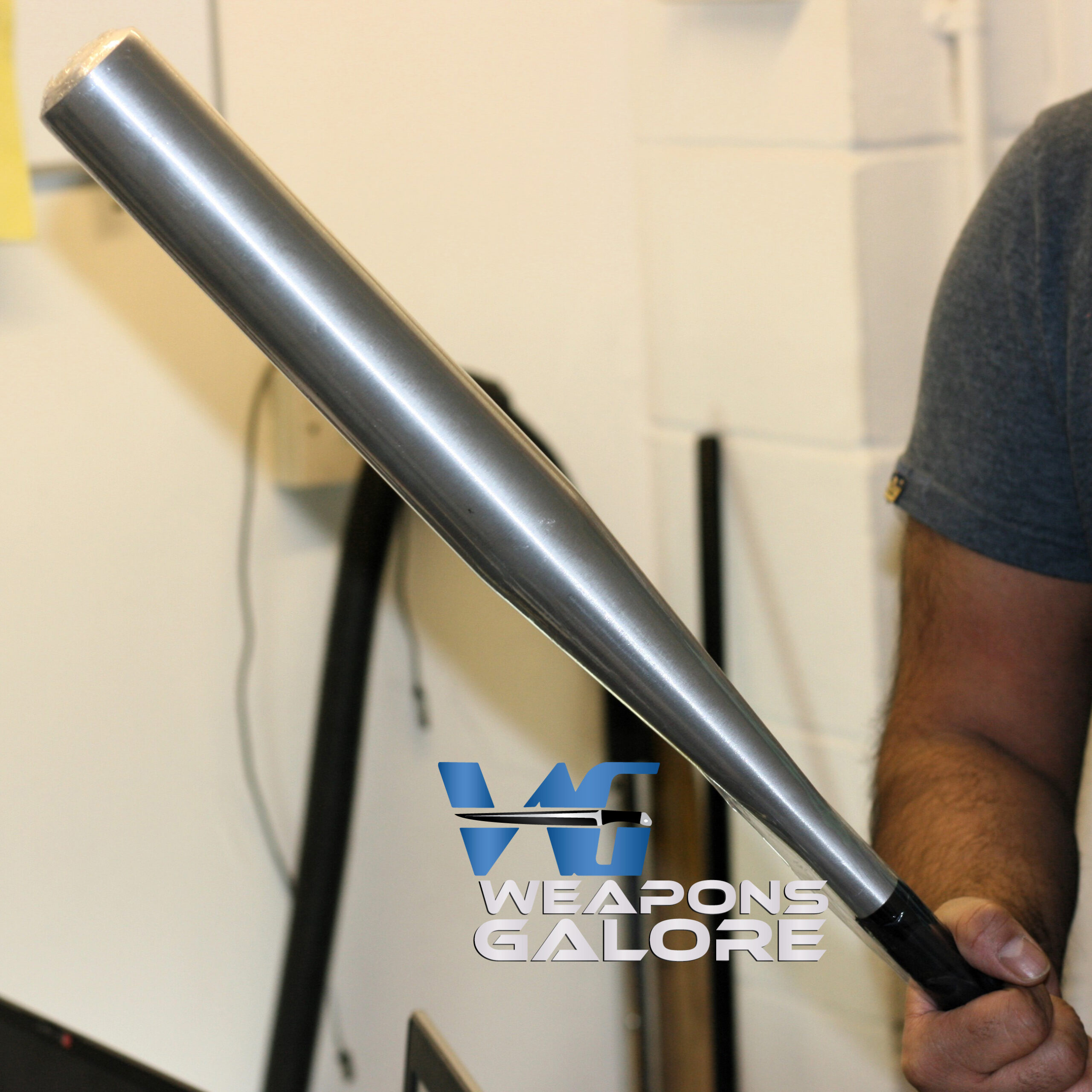 Baseball Bat 28" Light Aluminium Construction