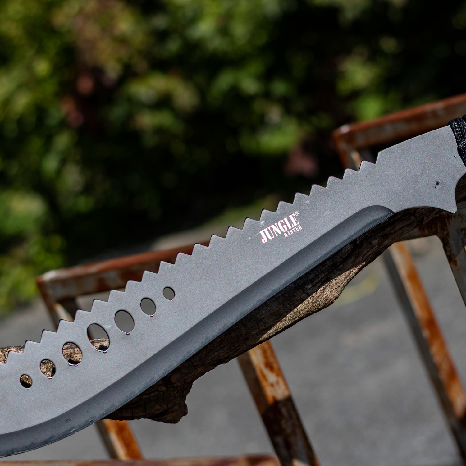 Jungle Master Serrated Machete - JM-031B